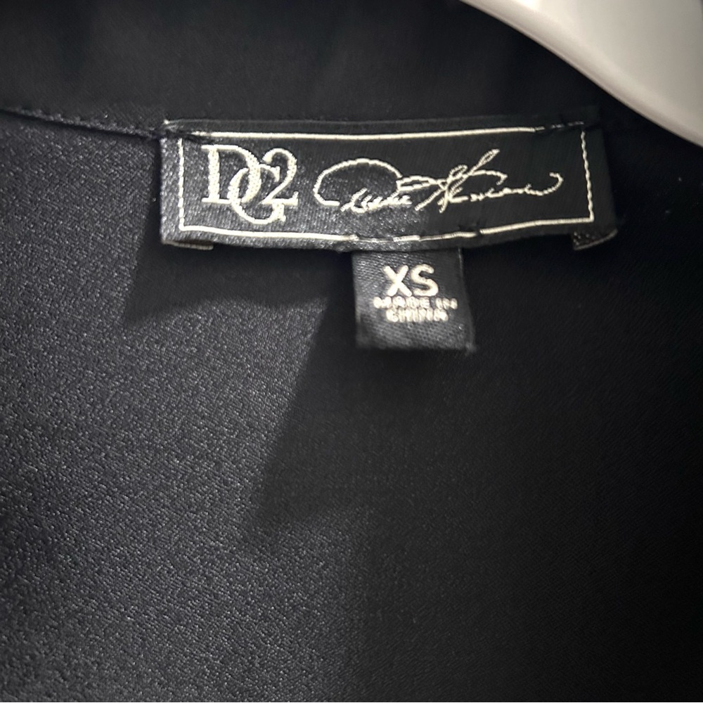 DG2 by Diane Gilman Belted long sleeve Black Dress with White Embroidered Collar - Picture 3 of 6